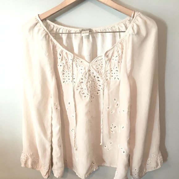 Lucky Brand Tops - Lucky Brand 100% Silk Ivory Embroidered Eyelet Top in Large